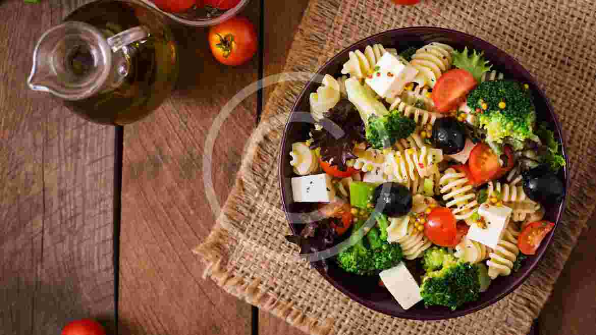 These 8 Foods Are Secretly Making You Hungrier